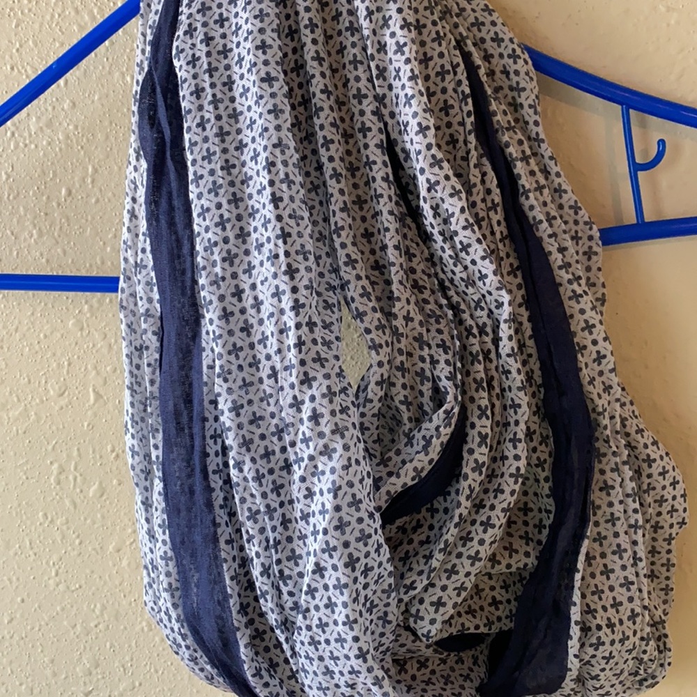 Scarf - Picture 3 of 3
